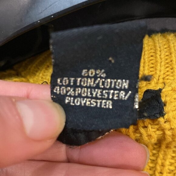 Revamped Yellow Sweater Knit size medium - Picture 14 of 15